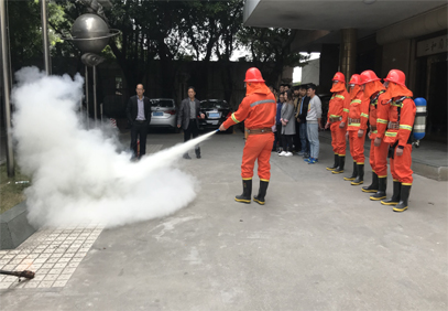 1517626550715629.jpg 消防演習-6.jpg