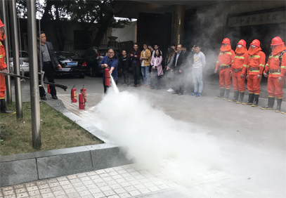 1517626561582261.jpg 消防演習-7.jpg